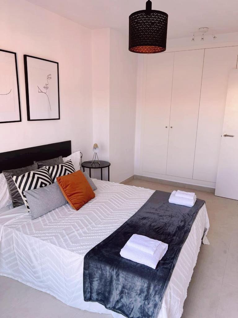 אוליבה Apartamento Paz Con Terraza Y Vistas Al Mar מראה חיצוני תמונה